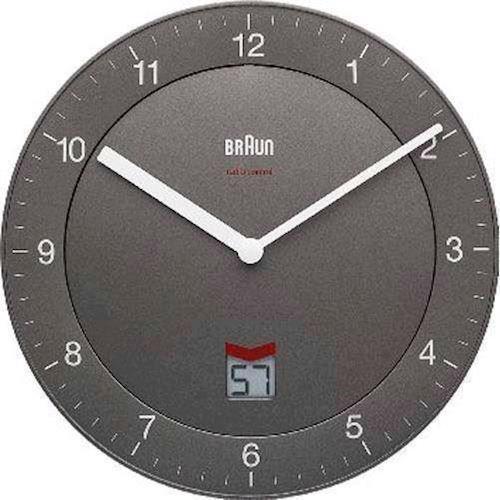 BNC006GYGY-DCF Braun væg ure hos Ur-Tid.dk