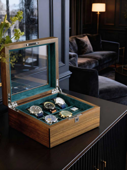 Model RS-2440-W, autoriseret forhandler Ur-tid